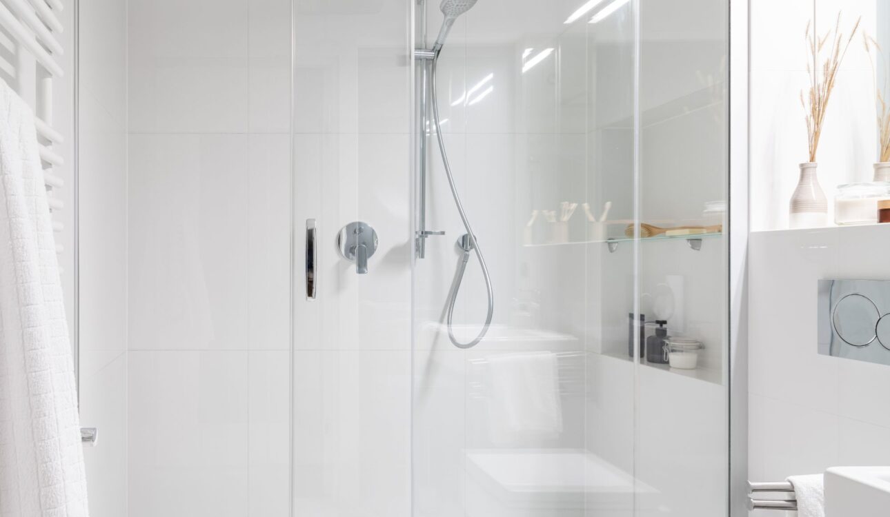Glass Shower Screen Singapore: 7 Types for Modern Bathrooms